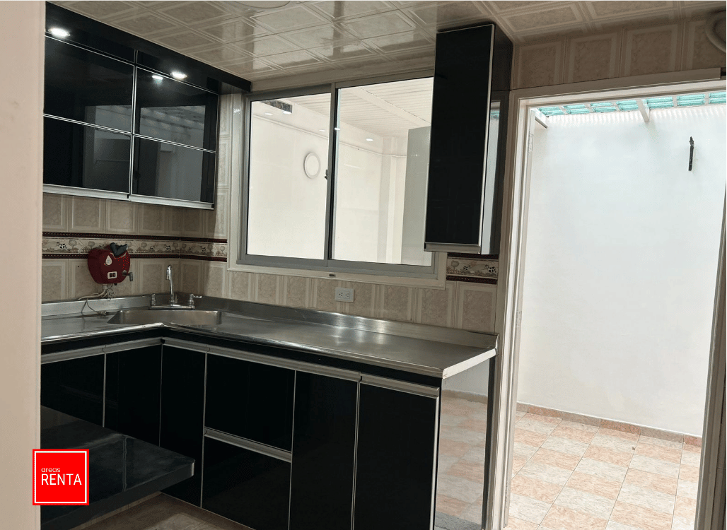 Casa Comercial de 185 m² en Venta Modelia - Imagen 2