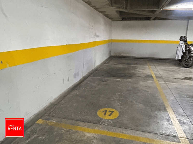 Oficina Amoblada de 106 m² en Venta y Arriendo Chicó Norte - Imagen 11
